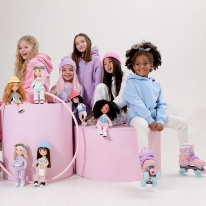 Látková panenka Orange Toys - Sweet sisters Lilu - Green sweater